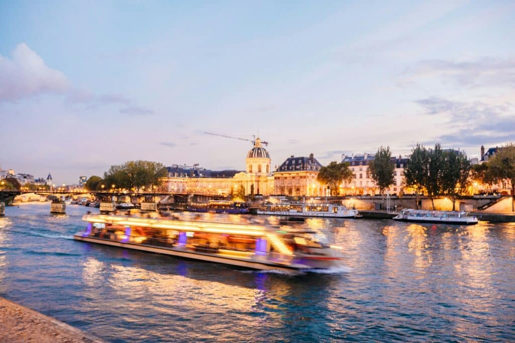 Naviguer sur la Seine